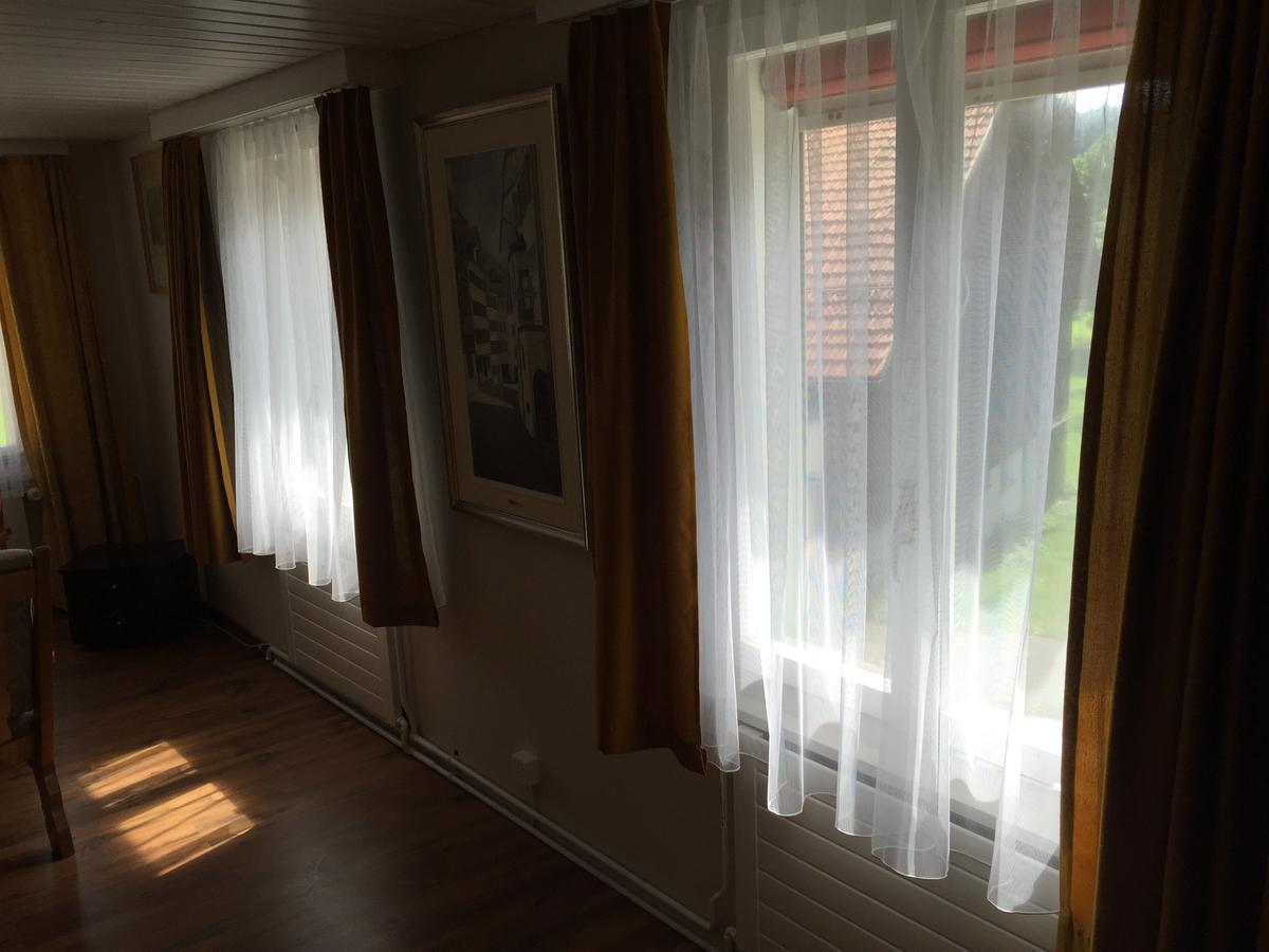 Wohlfuehloase Fuer Mensch Und Hund Bed & Breakfast Uzwil ภายนอก รูปภาพ