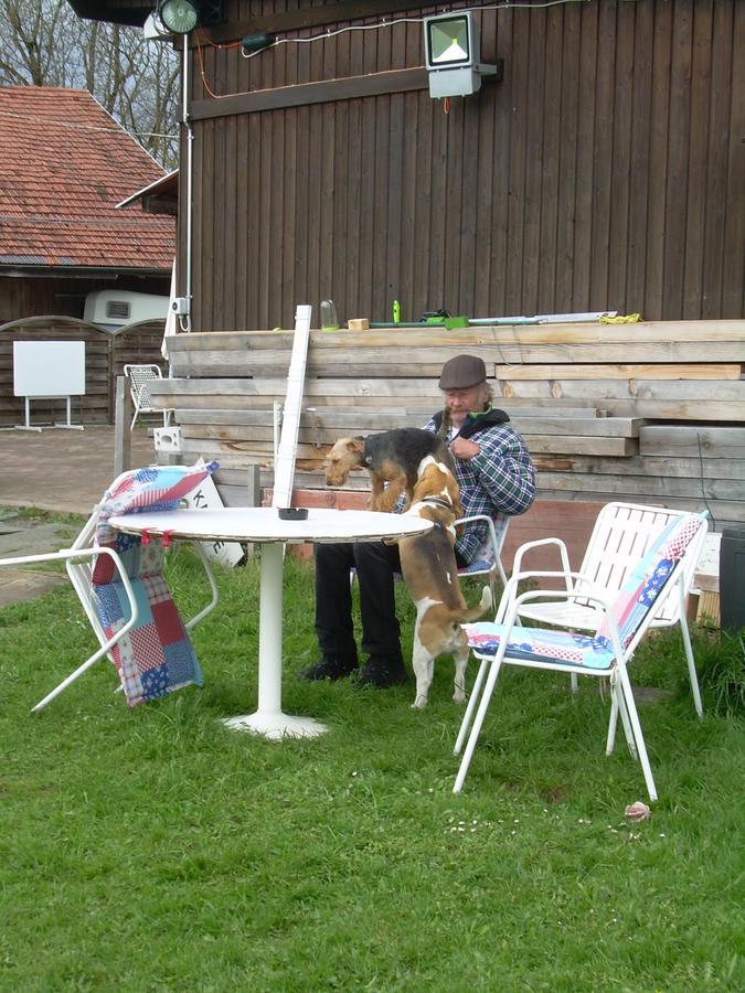 Wohlfuehloase Fuer Mensch Und Hund Bed & Breakfast Uzwil ภายนอก รูปภาพ